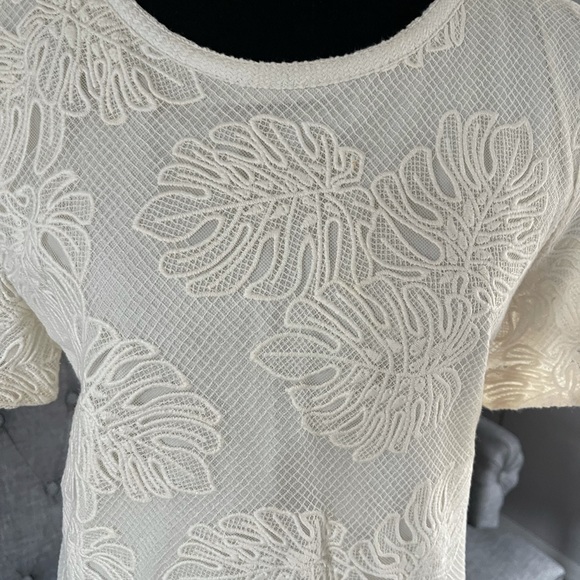 LOFT Dress Lace/Embroidered w/cotton lining - Picture 2 of 3